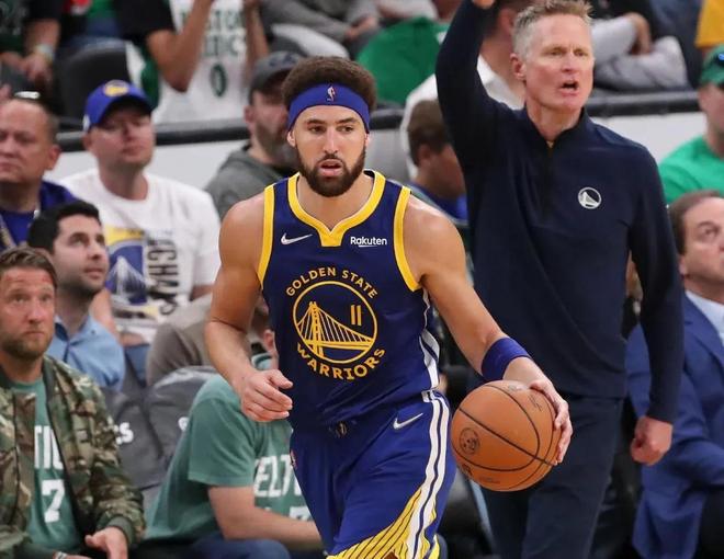 足球世界杯32强全部出炉，分档引巨大讨论（足球世界杯32强尘埃落定，分档方案掀起热议）