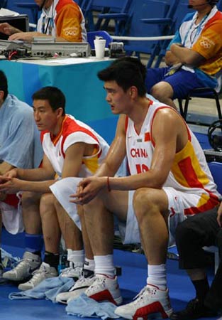 贝尔：我和C罗关系融洽，媒体报道我沉迷高尔夫球是无稽之谈（贝尔澄清：与C罗关系良好，所谓沉迷高尔夫纯属不实传闻）