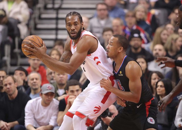 中国冰壶男队5连胜锁定循环赛前三 向米兰冬奥席位冲刺（中国冰壶男队豪取五连胜，稳居循环赛前三，冲击米兰冬奥名额）