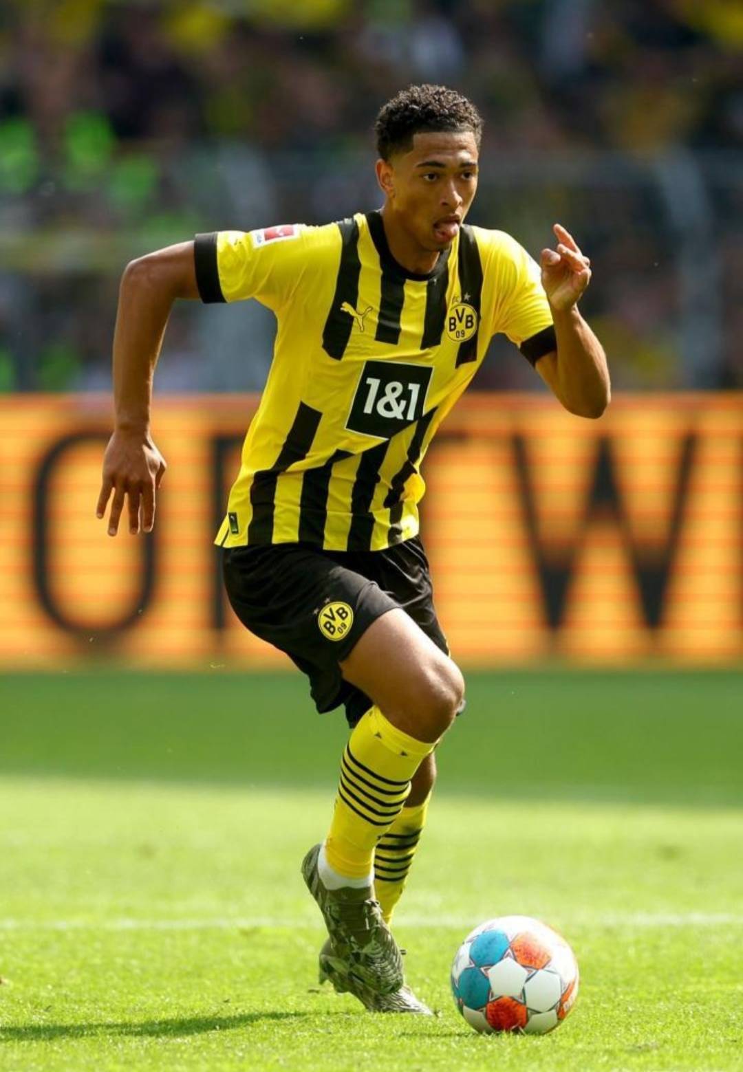 Spears：东契奇和八村塁可以出战今天对阵火箭的比赛（Spears报道：东契奇与八村塁确认出战今日对阵火箭的比赛）